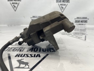 Суппорт тормозной передний правый, ориг. номер 36051716, Volvo V50 2007-2012