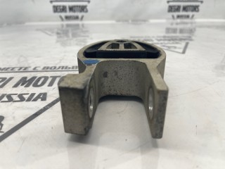 Опора двигателя задняя, ориг. номер 30680705, Volvo S60 2010-2013