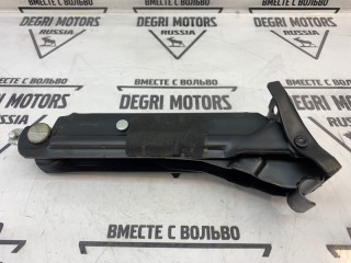 Домкрат, ориг. номер 8679369, Volvo V70 2004-2007