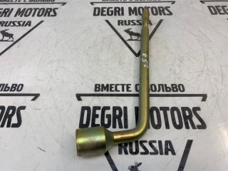 Ключ балонный, ориг. номер 30870904, Volvo V40 2002-2004