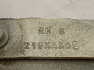 Петля капота передняя правая, ориг. номер LR040747, Land Rover Discovery L319 2004-2009