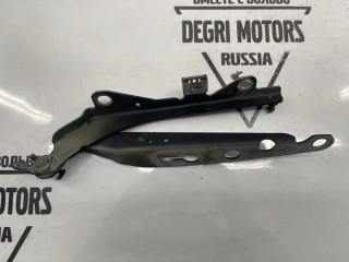 Петля капота передняя левая, ориг. номер 30716744, Volvo S60 2004-2010