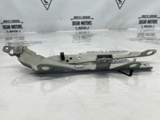 Петля капота правая, ориг. номер 31217345, Volvo V70 2004-2007