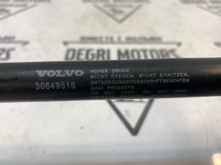 Петля капота передняя правая, ориг. номер 31385811, Volvo V70 2007-2013