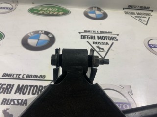 Распорка чашек передняя, ориг. номер 30671354, Volvo S60 2004-2010
