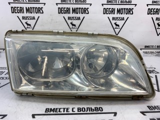 Фара передняя правая, ориг. номер 30899683, Volvo V40 2002-2004