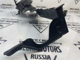 Дефлектор радиатора передний правый, ориг. номер 30764573, Volvo XC60 2008-2013