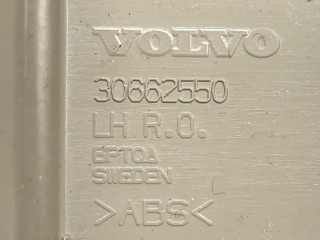 Заглушка салазки сиденья передняя левая, ориг. номер 30662550, Volvo V70 2004-2007