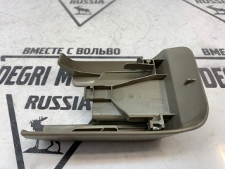 Заглушка салазки сиденья передняя левая, ориг. номер 30662550, Volvo V70 2004-2007