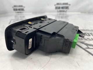 Блок управления стеклоподъёмниками передний, ориг. номер 30658146, Volvo V70 2000-2004