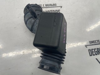 Патрубок воздушный, ориг. номер 30636828, Volvo S60 2004-2010