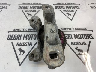 Опора двигателя правая, ориг. номер 31262676, Volvo V50 2003-2007