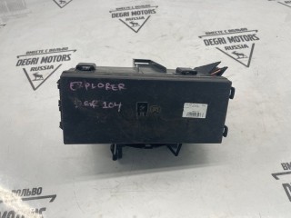 Блок предохранителей, ориг. номер 14A068, Ford Explorer 2010-2015