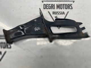 Кронштейн радиатора передний правый, ориг. номер 31261932, Volvo XC60 2013-2017