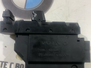 Блок управления стеклоподъёмниками передний правый, ориг. номер 30798805, Volvo S60 2004-2010