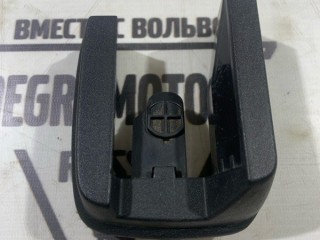 Заглушка салазки сиденья задняя правая, ориг. номер 30662557, Volvo XC90 2006-2014