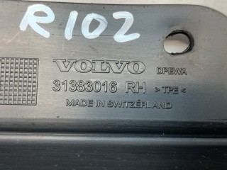 Брызговик передний правый, ориг. номер 31383016, Volvo XC90 2006-2014