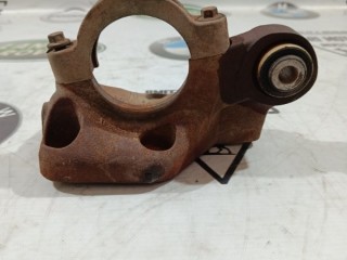 Кронштейн промежуточного вала правый, ориг. номер 30787842, Volvo S80 2006-2010