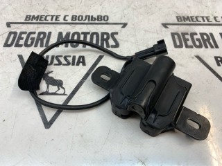 Замок капота передний правый, ориг. номер 31371016, Volvo S60 2010-2013
