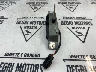 Мотор стеклоочистителя передний левый, ориг. номер 8620959, Volvo V70 2000-2004