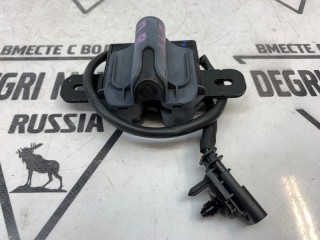Замок капота правый, ориг. номер 31425844, Volvo V60 2013-2019