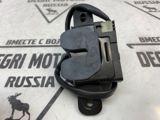 Замок капота правый, ориг. номер 31425844, Volvo V60 2013-2019
