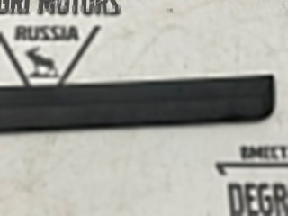 Молдинг двери передний правый, ориг. номер 31213833, Volvo V50 2007-2012