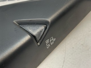 Накладка правая, ориг. номер 8632737, Volvo V40 2012-2017