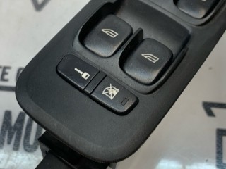 Блок управления стеклоподъёмниками передний левый, ориг. номер 30798804, Volvo S60 2004-2010