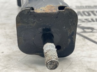 Кронштейн усилителя бампера передний правый, ориг. номер 31329437, Volvo XC70 2013-2017