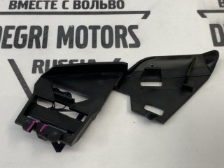 Кронштейн бампера передний правый, ориг. номер 30678262, Volvo C30 2009-2013