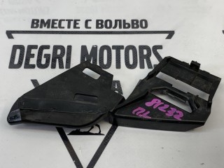 Кронштейн бампера передний левый, ориг. номер 30678261, Volvo C30 2009-2013