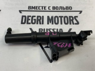 Форсунка омывателя фары передняя правая, ориг. номер 30698423, Volvo C30 2009-2013
