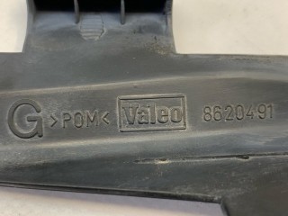 Крепление фары переднее левое, ориг. номер 8620491, Volvo V70 2000-2004