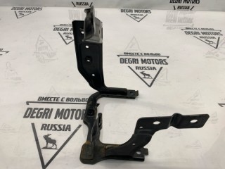 Кронштейн ГУР, ориг. номер 30680351, Volvo V50 2007-2012