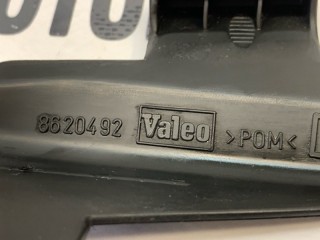 Крепление фары переднее правое, ориг. номер 8620492, Volvo V70 2000-2004