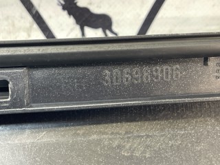 Порог правый, ориг. номер 30698906, Volvo V50 2003-2007