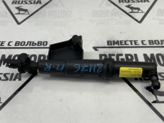 Форсунка омывателя фары передняя правая, ориг. номер 30698423, Volvo V50 2007-2012