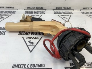 Топливный насос, ориг. номер 6842610, Volvo 940 1988-1998