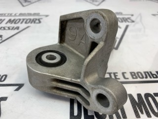 Кронштейн КПП Volvo S60 2010-2013, 31262714