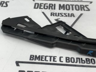 Кронштейн передний левый, ориг. номер 30744956, Volvo V50 2007-2012