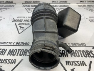 Патрубок воздушный, ориг. номер 30636828, Volvo V70 2000-2004