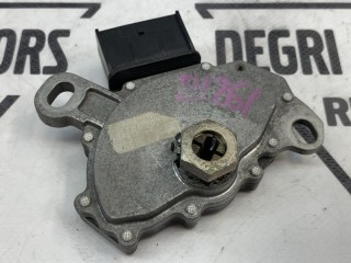Датчик положения селектора АКПП Volvo V70 2004-2007, 30713949