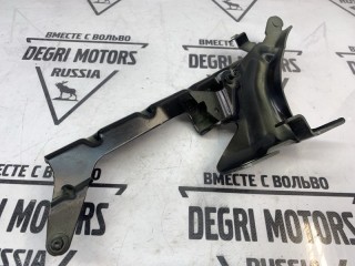 Петля капота левая Volvo XC90 2014-2019, 31352878