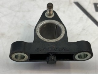 Кронштейн датчика коленвала, ориг. номер 30637803, Volvo XC90 2002-2006