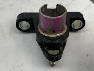 Кронштейн датчика коленвала, ориг. номер 30637803, Volvo XC90 2002-2006
