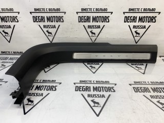 Накладка порога передняя левая Volvo XC90 2014-2019, 39829989