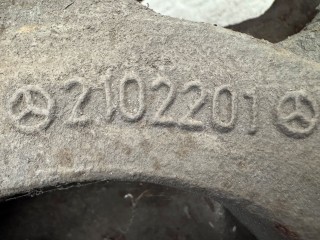 Кулак поворотный правый, Mercedes E W210 1995-1999