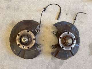 Кулак поворотный левый BMW 3 E36 1997-2000