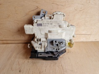 Замок двери передней левой Audi Q7 4L restailing 2009-2015